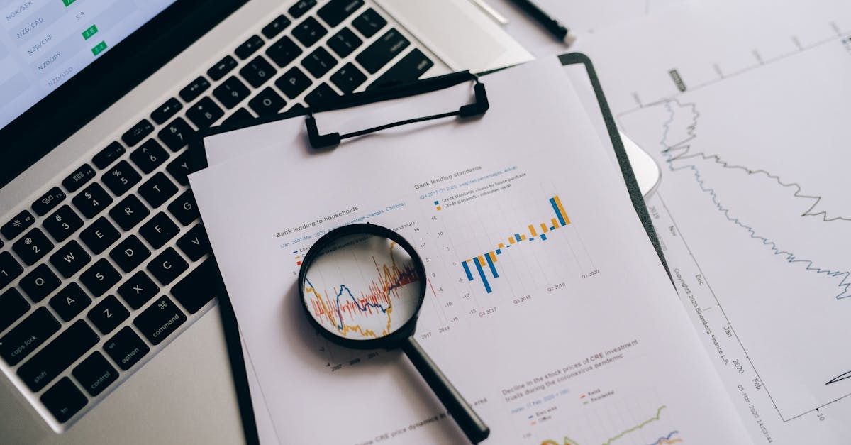 Memahami Peran Penting Analisis Data dan AI untuk Memajukan Bisnis Kecil