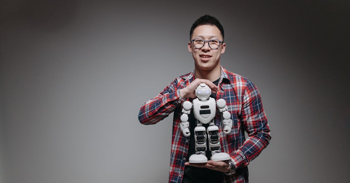 Memanfaatkan Kecerdasan Buatan untuk Memajukan Bisnis Kecil di Era Digital