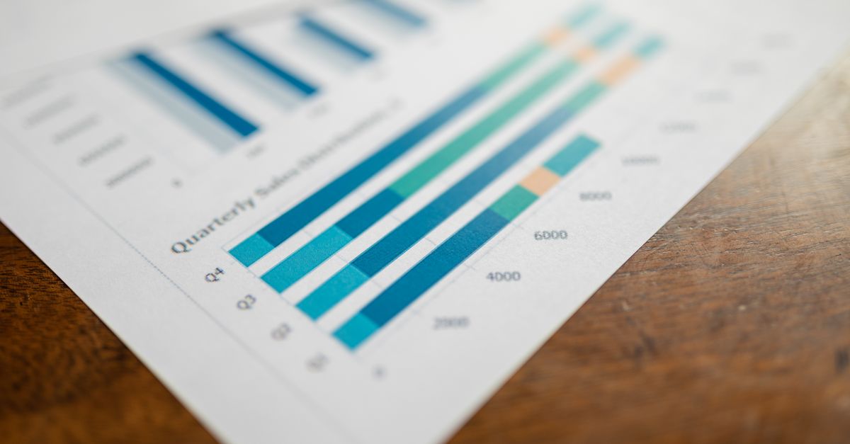 Menggunakan Analisis Data dan AI untuk Memajukan Bisnis Kecil