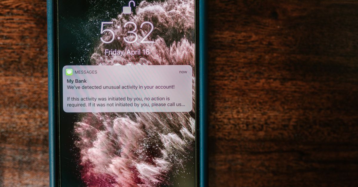 Bahaya Bobol Data Bank Digital dan Cara Hukum Lindungi Nasabah